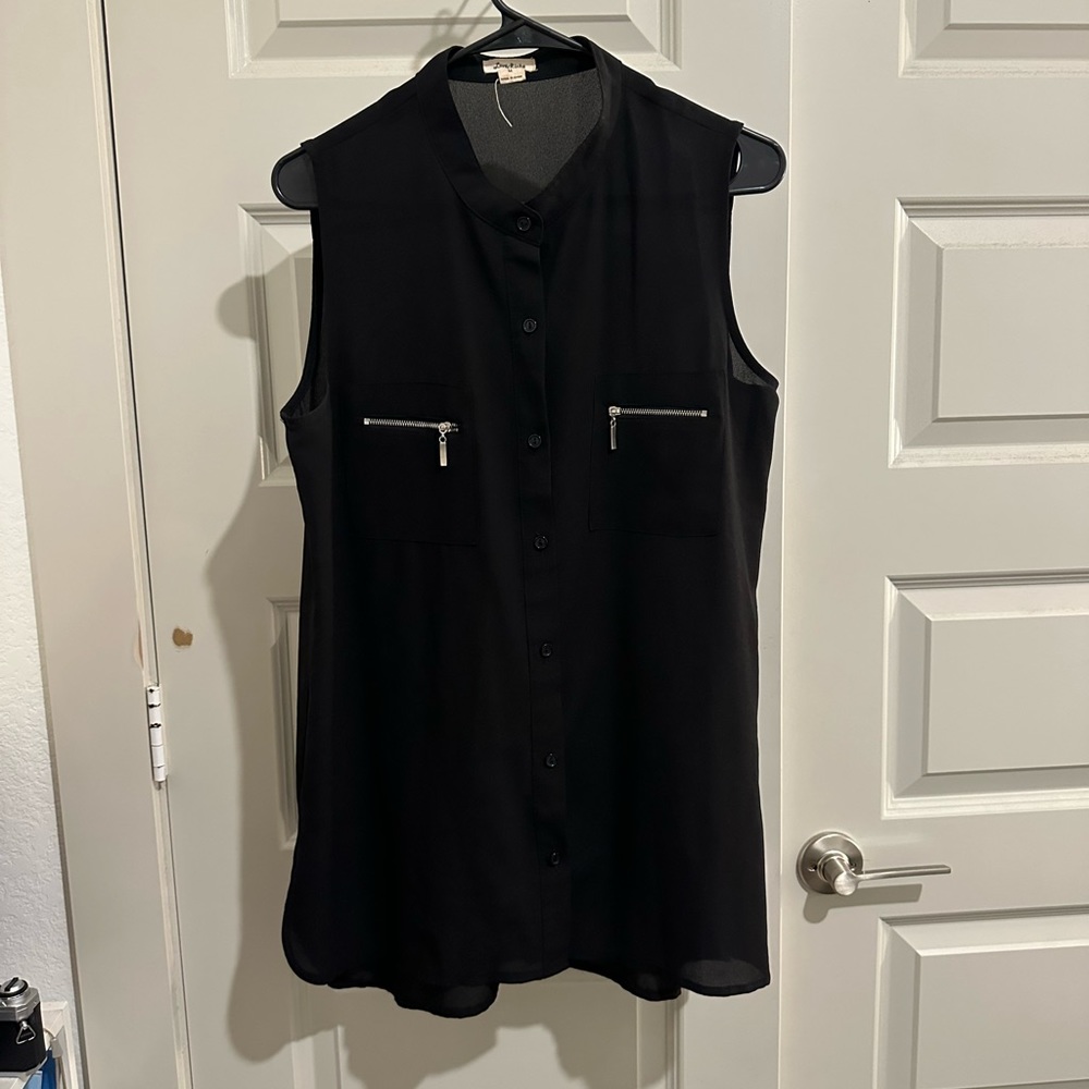 Black sleeveless sheer top, great condition